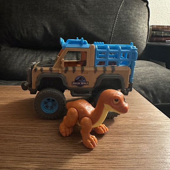 Other - Jurassic World Jeep with Dinosaur